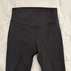 Vuori lined leggings - long (has small hole)
